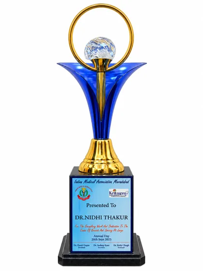 Annual Day service appreciation trophy, photograph 1